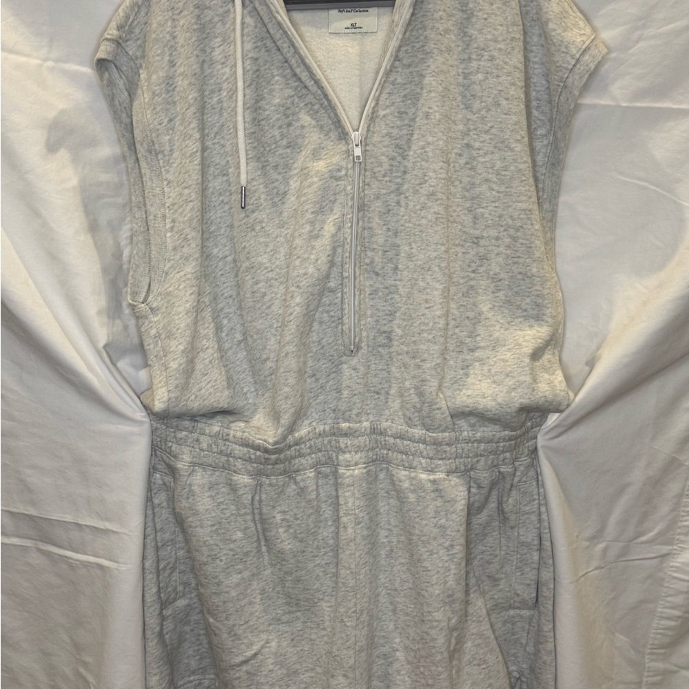 Abercrombie & Fitch Soft Gray Zip-Up romper